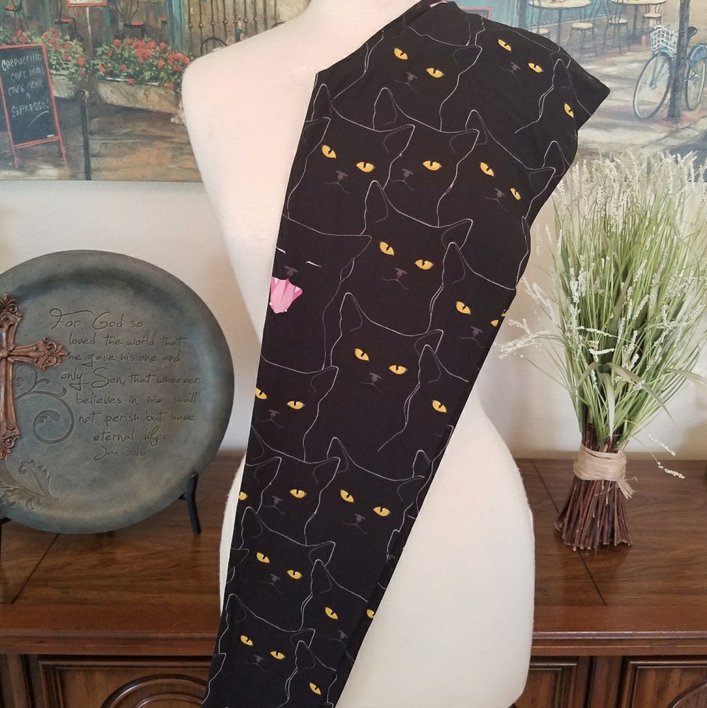 Kitty kisses leggings - Picture 2 of 3